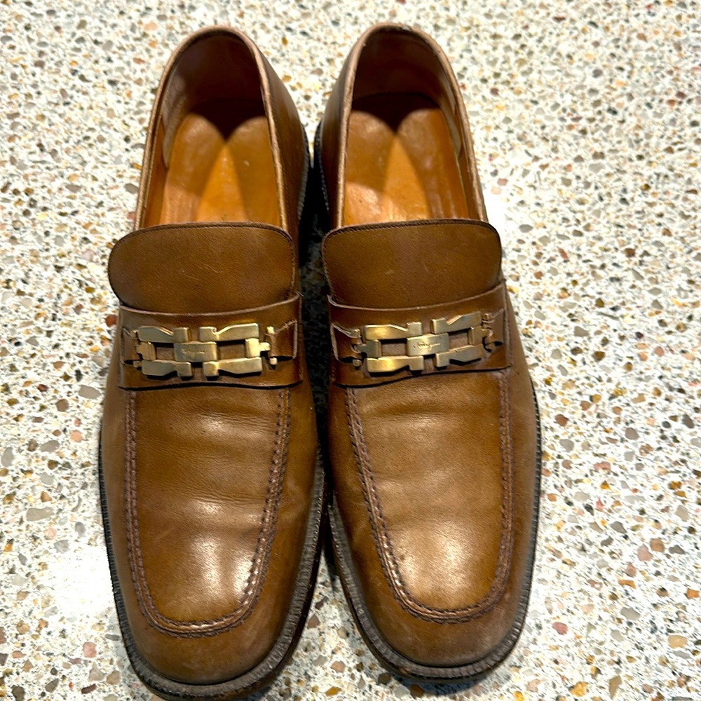 Salvatore Ferragamo loafers 9.5 D shoes trees in them. Vibram sole protectors